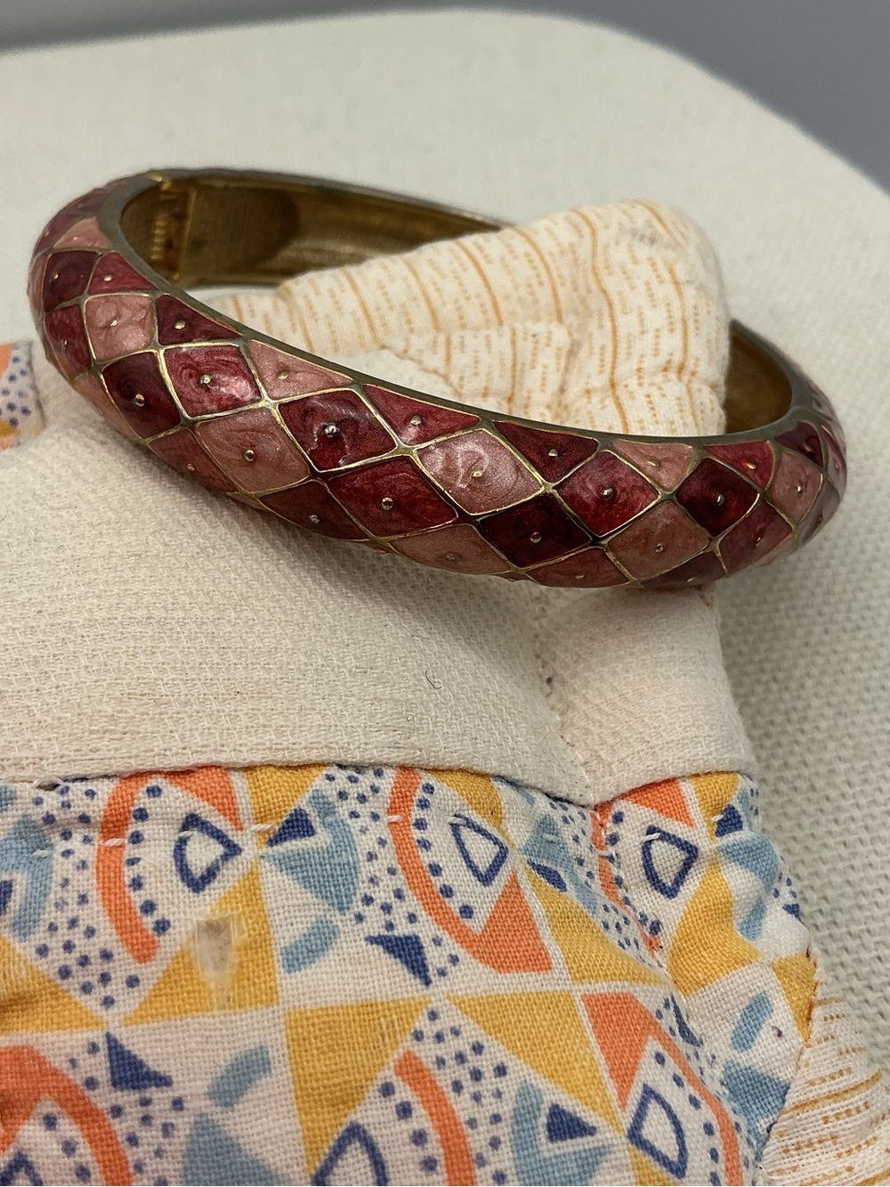 Gold-Tone Pink Red Diamond-Pattern Bangle
